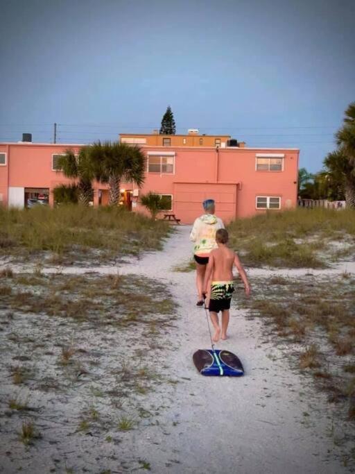 Beachfront Condo On Quiet Treasure Island- 1 Bed St. Pete Beach Exteriér fotografie