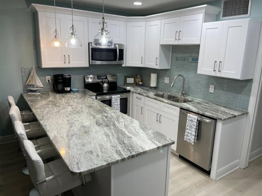 Beachfront Condo On Quiet Treasure Island- 1 Bed St. Pete Beach Exteriér fotografie