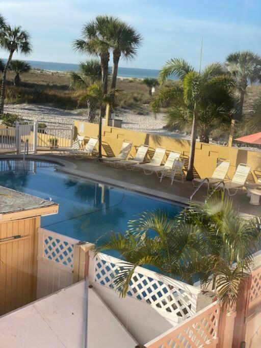 Beachfront Condo On Quiet Treasure Island- 1 Bed St. Pete Beach Exteriér fotografie